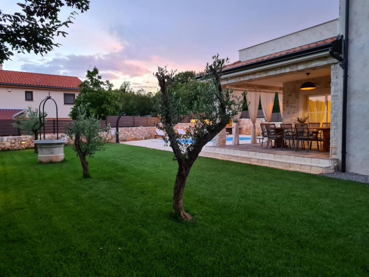 Villa Lulu Kamena Villa S Maslinikom Otok Krk Dobrinj Selo Gostinjac Krk Town Exterior photo