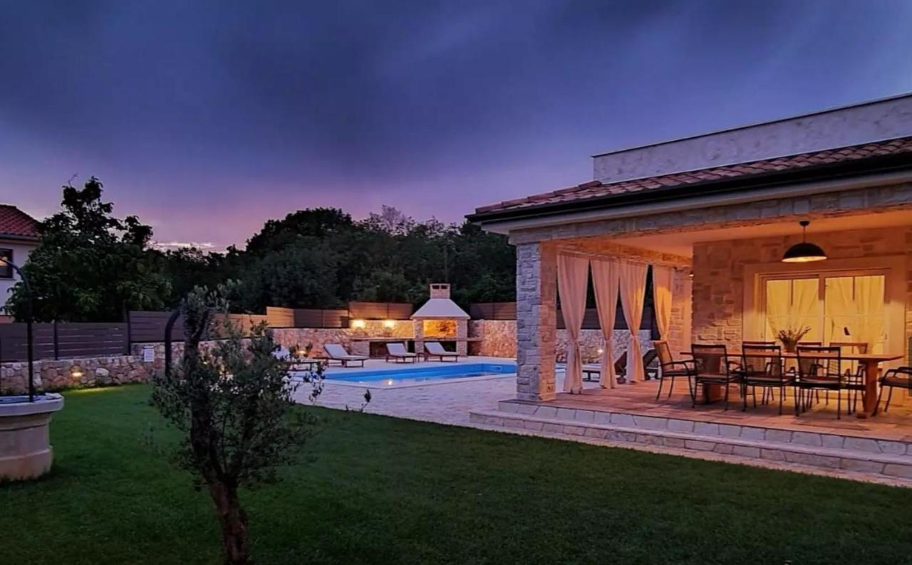 Villa Lulu Kamena Villa S Maslinikom Otok Krk Dobrinj Selo Gostinjac Krk Town Exterior photo